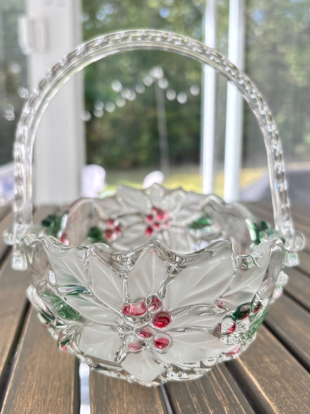 Mikasa Holiday Bloom Glass Basket, Holly Berry Vintage - Picture 7 of 16